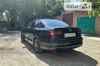 Седан Volkswagen Jetta 2015 в Умани