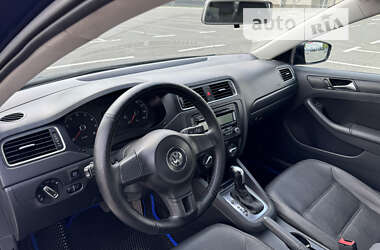 Седан Volkswagen Jetta 2011 в Киеве