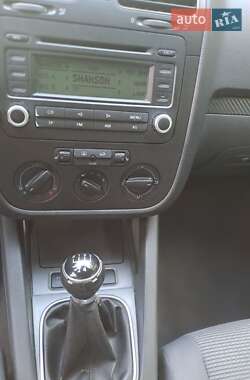 Седан Volkswagen Jetta 2006 в 