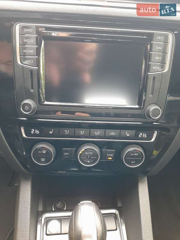 Седан Volkswagen Jetta 2017 в Макарове фото 10 Седан Volkswagen Jetta 2017 в Макарове