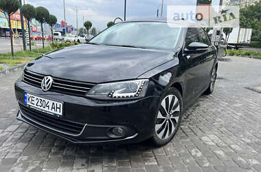 Седан Volkswagen Jetta 2013 в Дніпрі