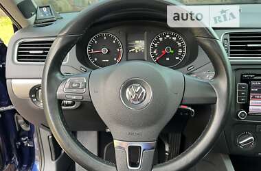 Седан Volkswagen Jetta 2014 в Києві