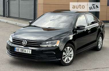 Седан Volkswagen Jetta 2015 в Днепре