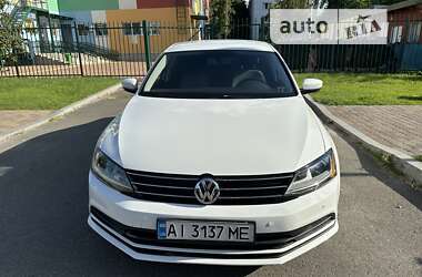 Седан Volkswagen Jetta 2016 в Вишневом