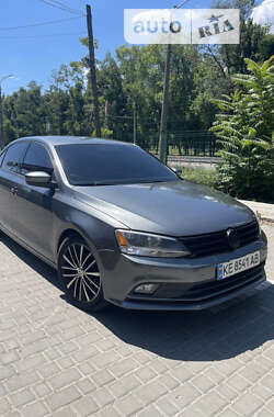 Седан Volkswagen Jetta 2015 в Дніпрі