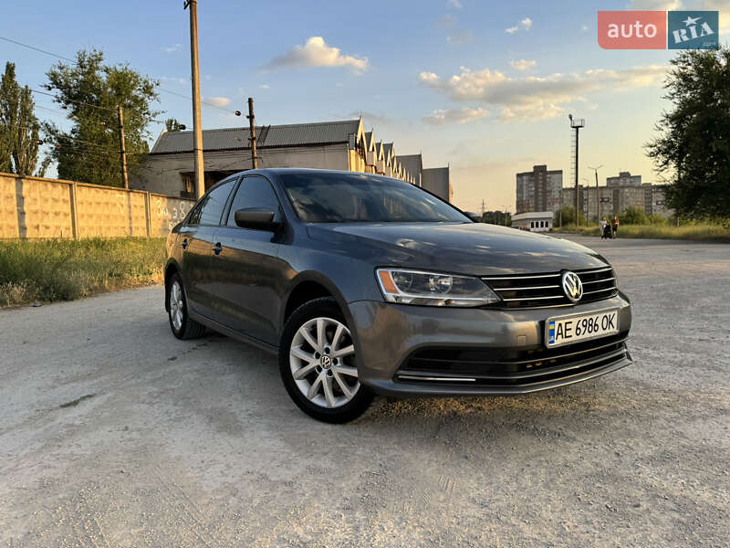 Седан Volkswagen Jetta 2015 в Кривом Роге
