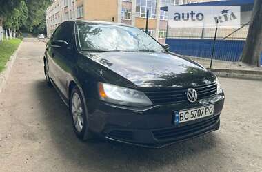 Седан Volkswagen Jetta 2012 в Львове