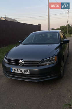 Седан Volkswagen Jetta 2015 в 