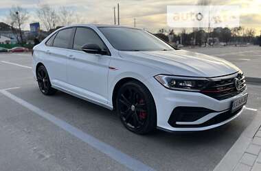 Седан Volkswagen Jetta 2020 в Києві