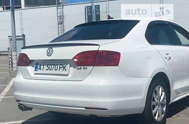 Седан Volkswagen Jetta 2012 в Києві