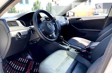 Седан Volkswagen Jetta 2012 в Києві