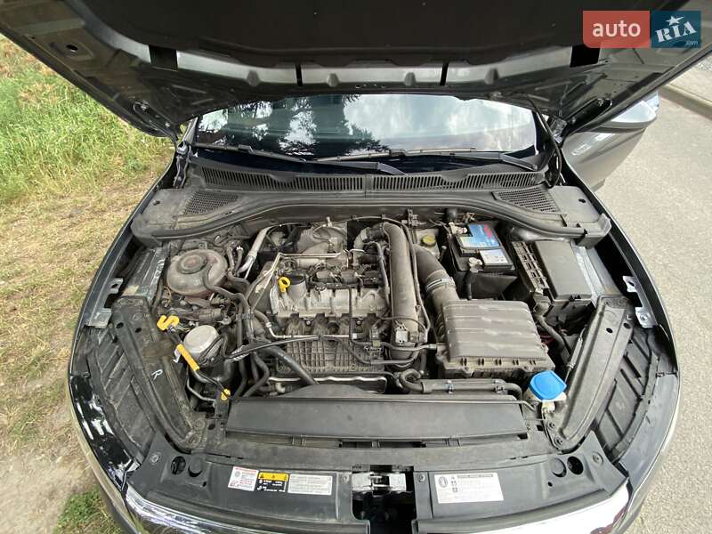 Седан Volkswagen Jetta 2018 в Львове