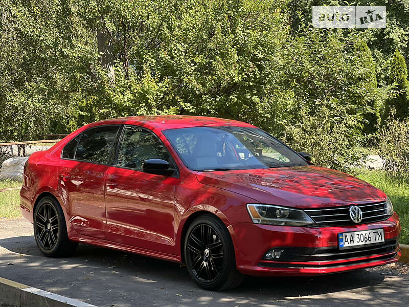 Седан Volkswagen Jetta 2015 в Киеве