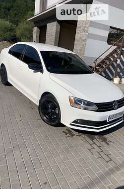 Седан Volkswagen Jetta 2015 в Рахове