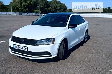 Седан Volkswagen Jetta 2016 в Обухові