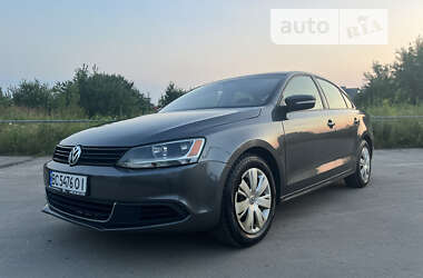 Седан Volkswagen Jetta 2011 в Львові