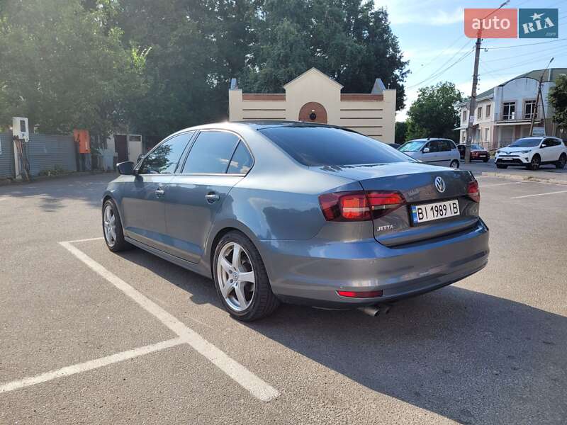 Седан Volkswagen Jetta 2015 в Полтаві