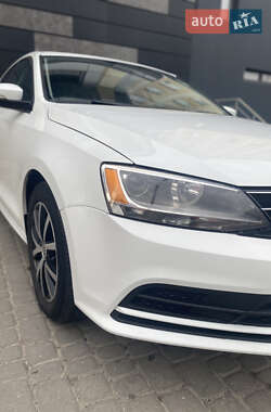Седан Volkswagen Jetta 2017 в 