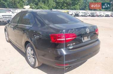 Седан Volkswagen Jetta 2015 в 