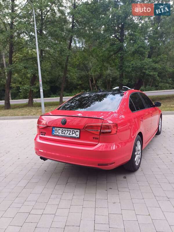 Седан Volkswagen Jetta 2014 в Львове