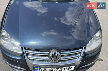 Седан Volkswagen Jetta 2009 в 