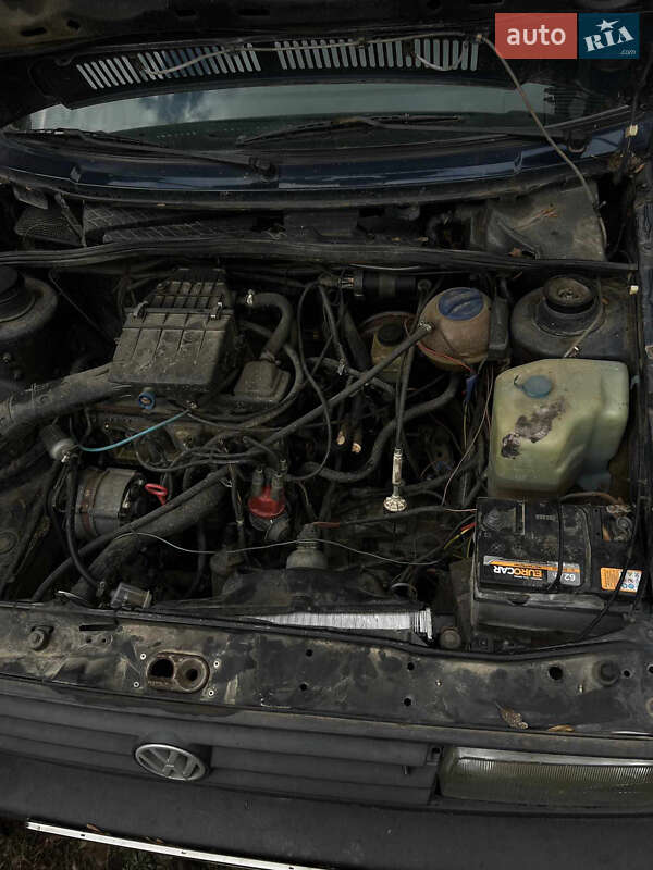 Седан Volkswagen Jetta 1990 в Львове
