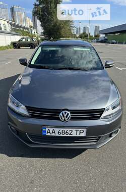 Седан Volkswagen Jetta 2011 в Києві