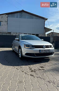 Седан Volkswagen Jetta 2013 в Киеве