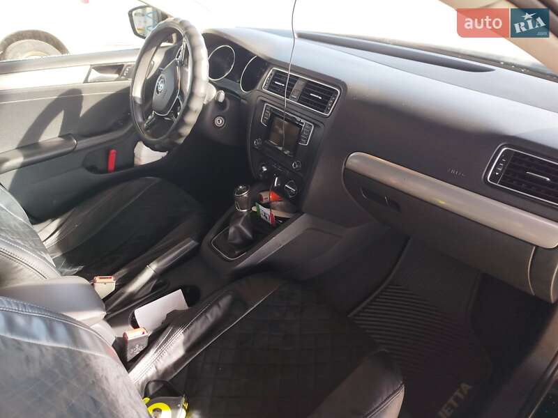 Седан Volkswagen Jetta 2016 в Каменец-Подольском