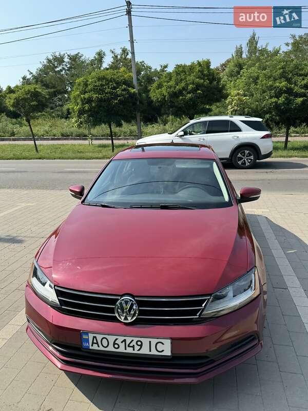 Седан Volkswagen Jetta 2017 в Ужгороде