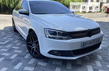 Седан Volkswagen Jetta 2012 в Виннице