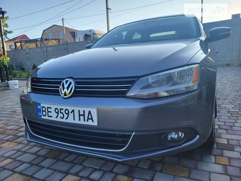 Седан Volkswagen Jetta 2012 в Николаеве