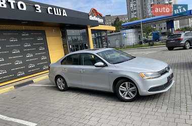 Седан Volkswagen Jetta 2013 в Львові