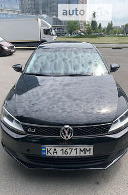 Седан Volkswagen Jetta 2014 в Києві