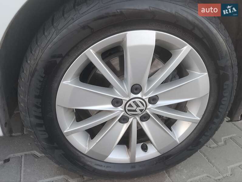 Седан Volkswagen Jetta 2015 в Шостці