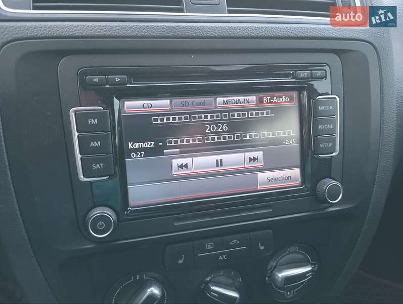 Седан Volkswagen Jetta 2015 в Шостці