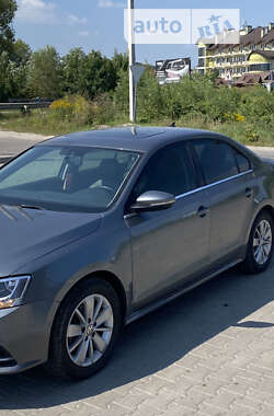 Седан Volkswagen Jetta 2014 в Львові