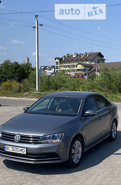 Седан Volkswagen Jetta 2014 в Львове