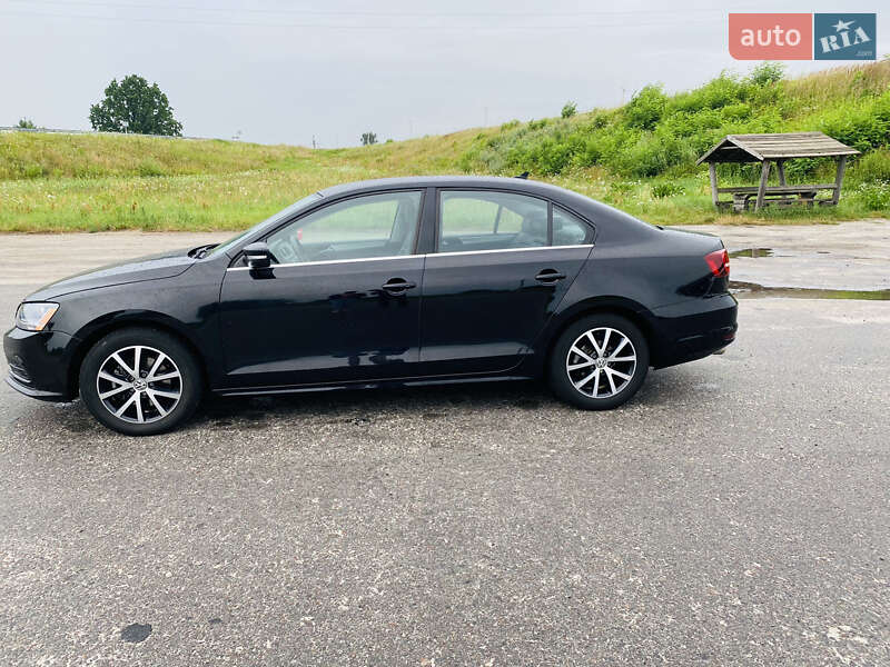 Седан Volkswagen Jetta 2017 в Львове