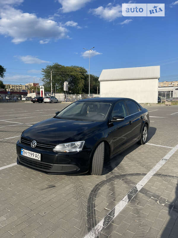 Седан Volkswagen Jetta 2012 в Одесі