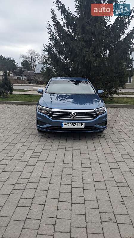 Седан Volkswagen Jetta 2019 в Стрые