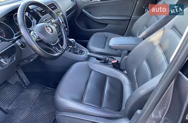 Седан Volkswagen Jetta 2015 в Черкассах