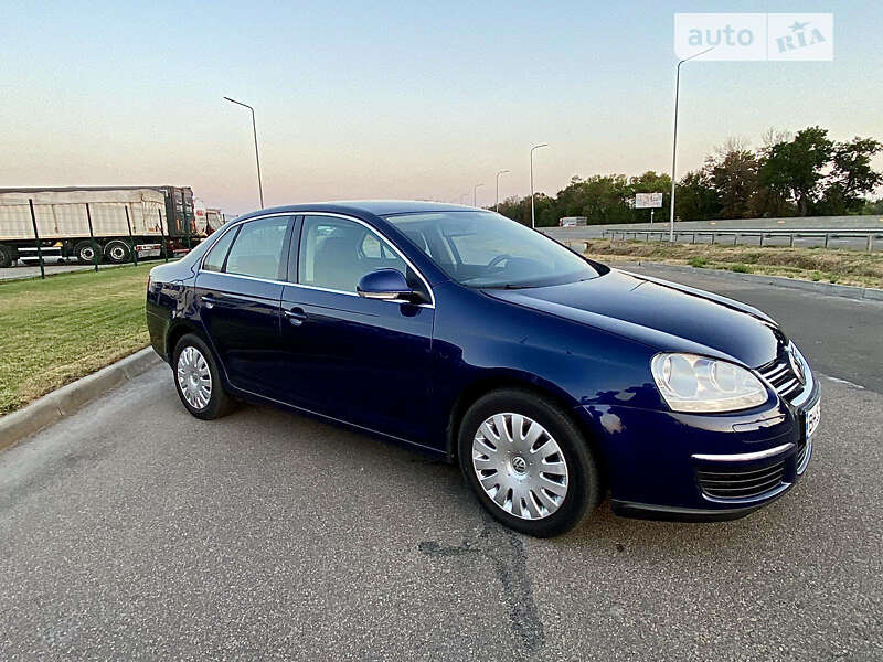 Седан Volkswagen Jetta 2007 в 