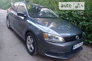 Седан Volkswagen Jetta 2013 в Глевахе