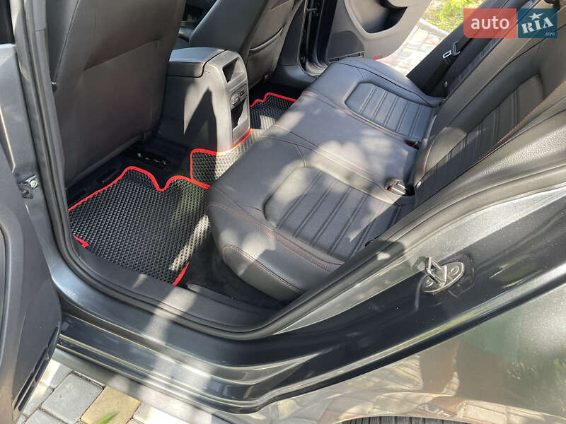 Седан Volkswagen Jetta 2011 в Одессе
