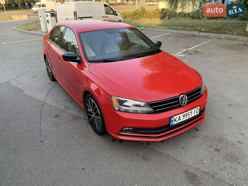 Седан Volkswagen Jetta 2015 в Києві