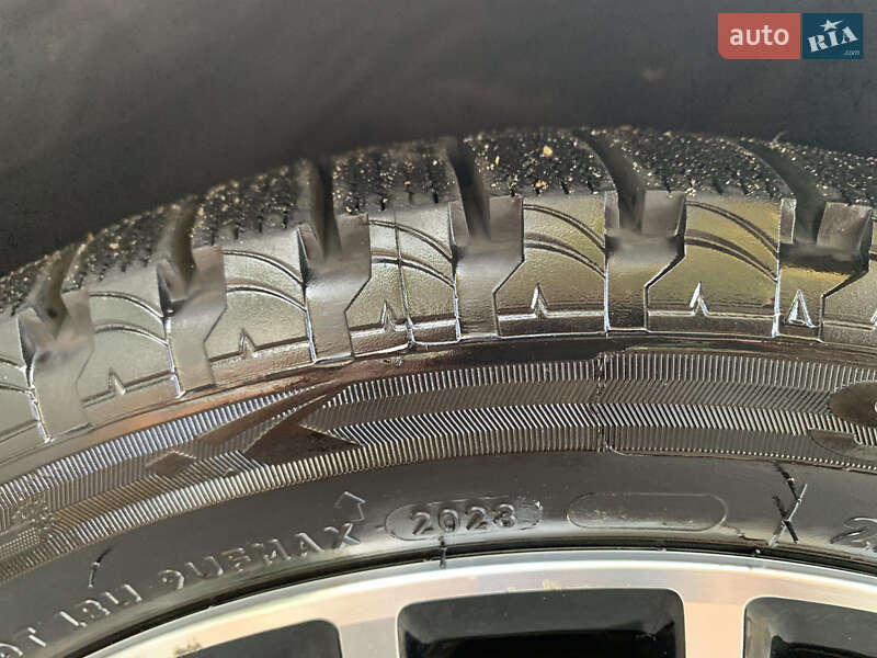 Седан Volkswagen Jetta 2015 в Києві