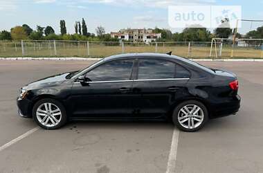 Седан Volkswagen Jetta 2015 в Прилуках