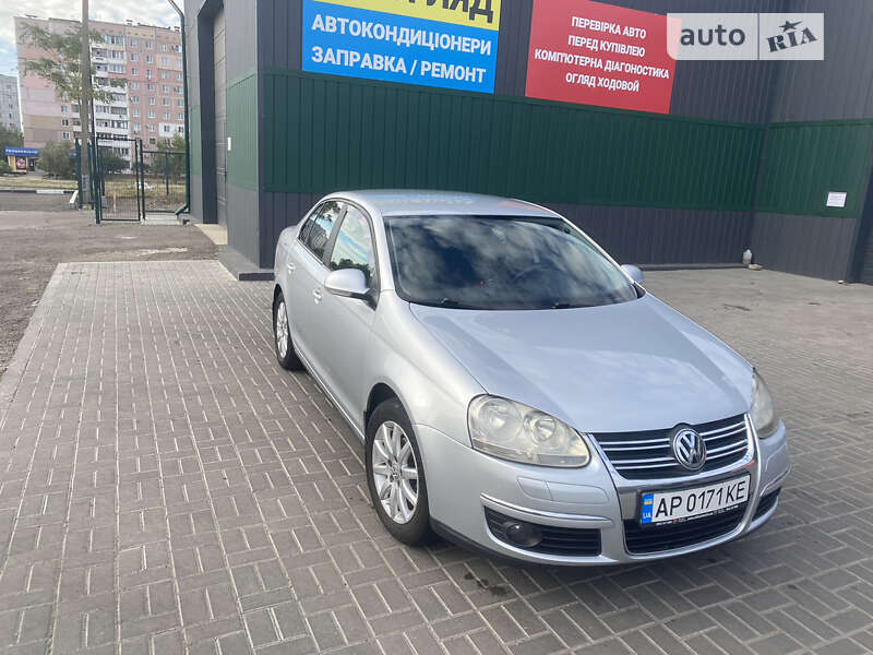 Седан Volkswagen Jetta 2007 в Запорожье