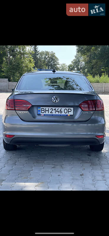 Volkswagen Jetta 2014